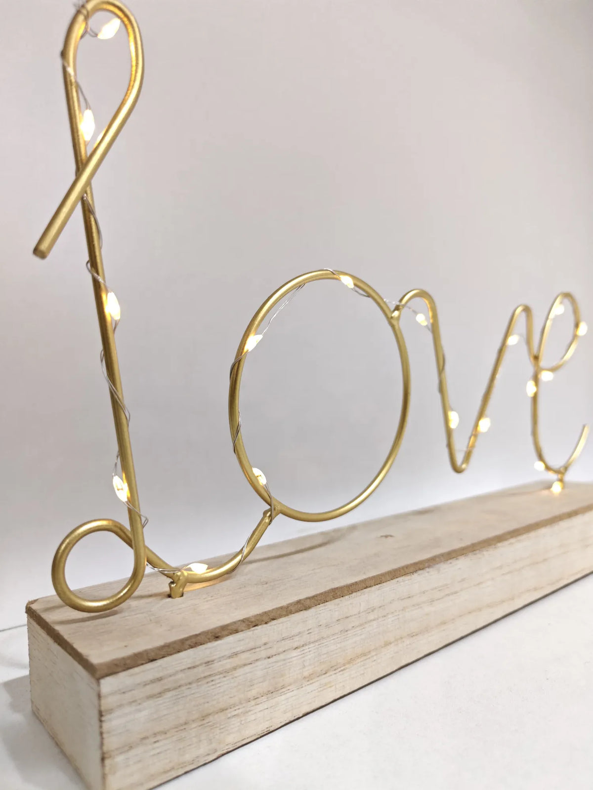 ديكور مكتبي Love